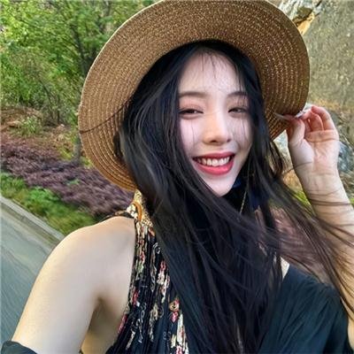 跳舞的红色公交